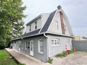 Building Photo - 159 Walnut Terrace
