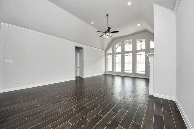 Building Photo - 28065 Woodland Bend Way