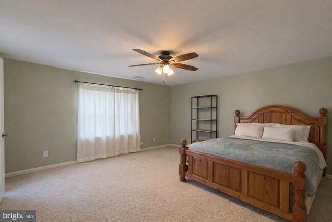 Building Photo - 20575 Snowshoe Square