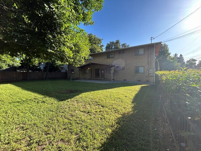 Building Photo - 746 Rancheria Dr