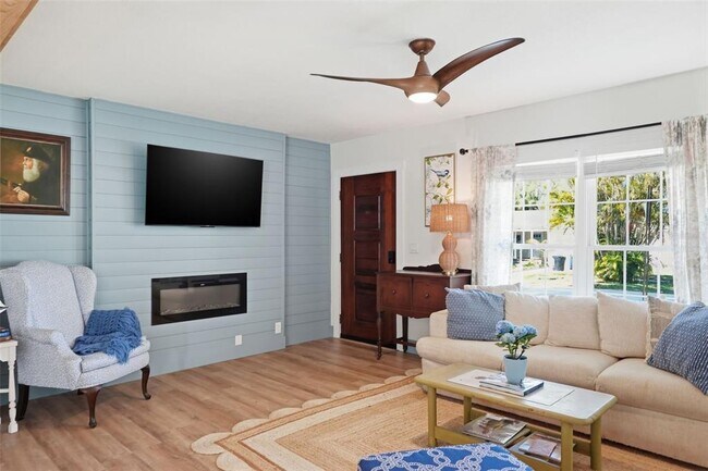 Building Photo - 759 Lantana Ave