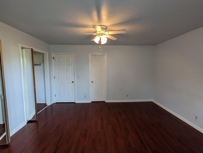 Building Photo - 215 Hickory Forge Dr