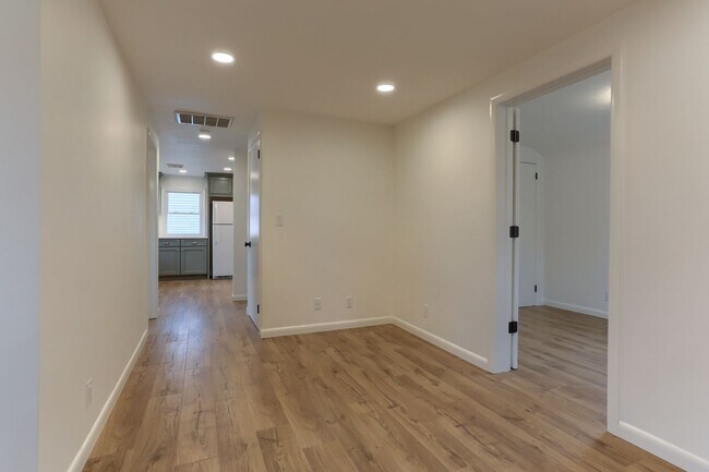 Building Photo - 51 Wharton Ave