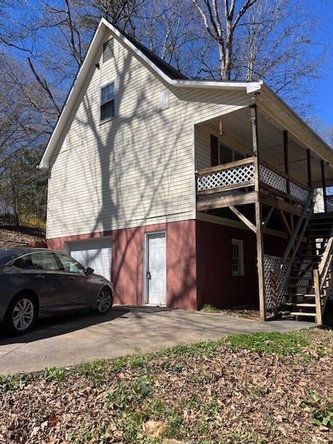 Building Photo - 800 Wilmington Ct