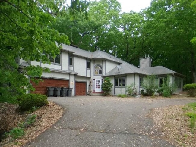 Primary Photo - 16740 N Manor Rd