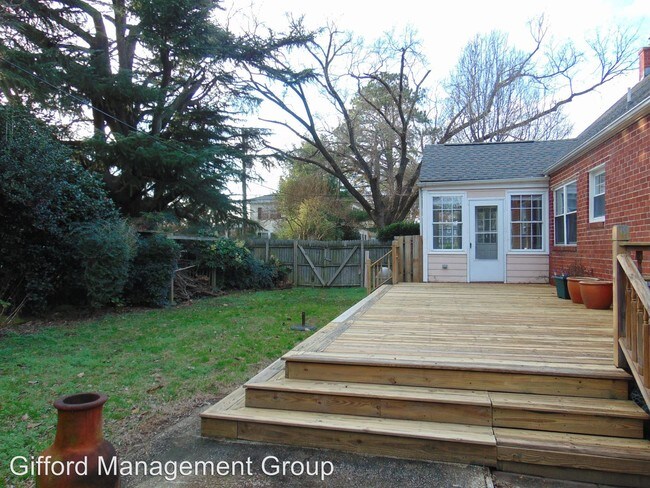 Building Photo - 5 br, 3 bath House - 4116 Gosnold Ave