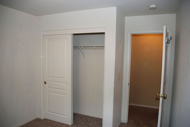 Building Photo - Four Br Single Story Home in NW Reno