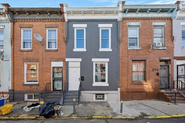 Building Photo - 4 Bedroom House North Philly- Will accept 3 Bedroom Vouchers!