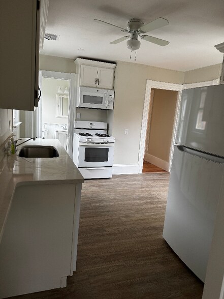 Building Photo - 67 Rockingham Rd