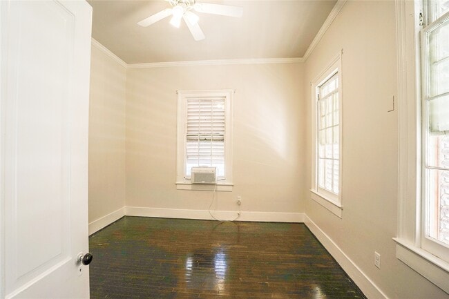 Primary Photo - 1412 Postoffice St