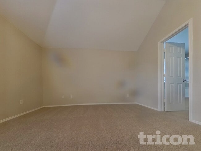 Building Photo - 13129 Padre Ave