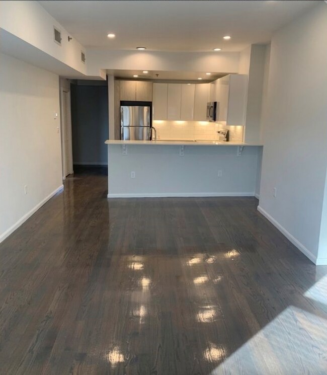 Building Photo - 1414 Beacon St