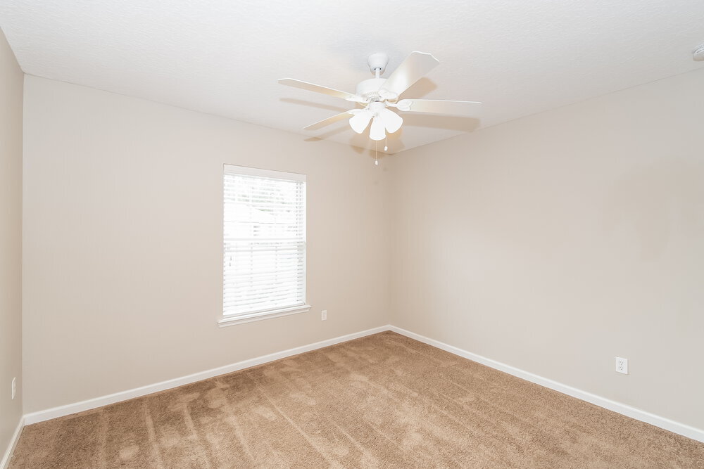 Building Photo - 12099 Hayden Lakes Cir