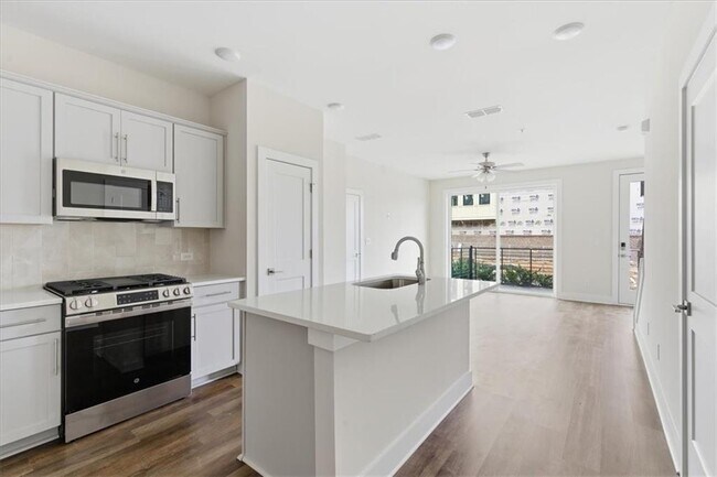 Building Photo - 742 Urban Grange Way