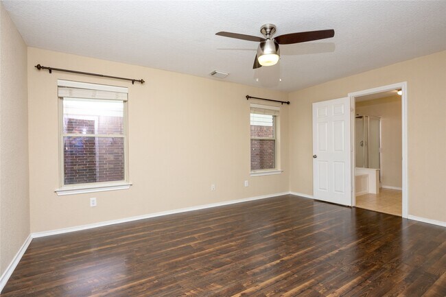 Building Photo - 6302 Denison Oaks Dr