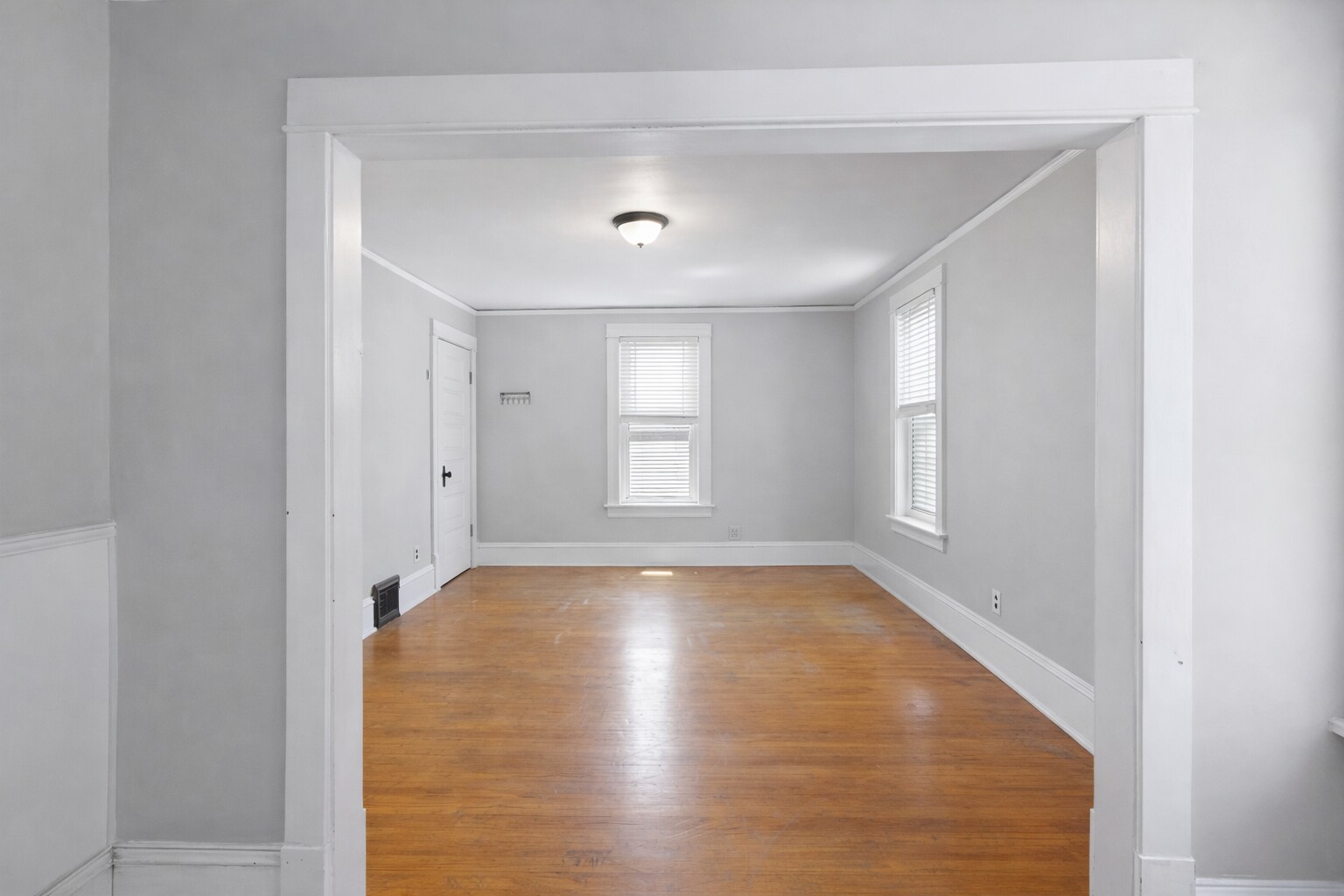 Building Photo - 346 Cleveland Ave N