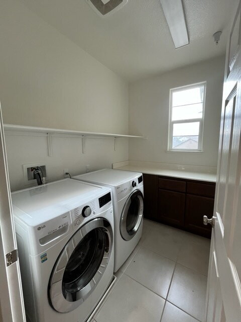 Building Photo - "Spacious 4-Bedroom Retreat with Elegant Granite Touches on Crepe Myrtle Lane!"