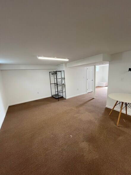 Building Photo - 7 Volz Ave