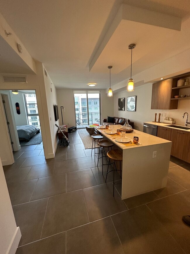 Building Photo - 190 NE 26th St