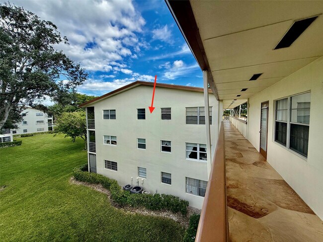 Building Photo - 417 Mansfield I