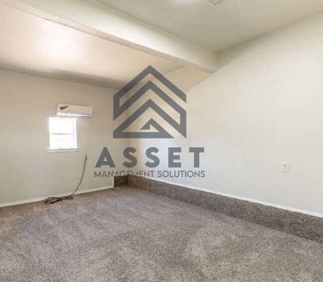 Building Photo - 4 Bedroom Available for Lease & Rent to Own!