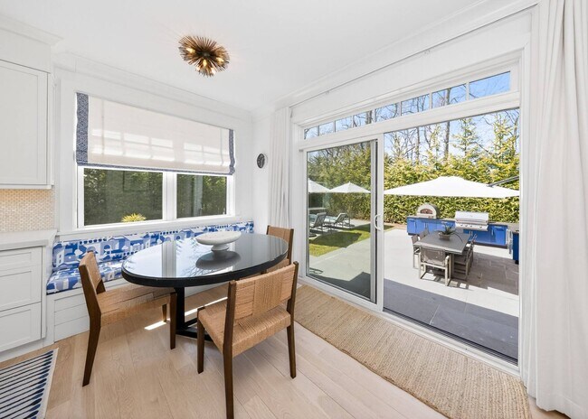 Building Photo - 17 Bayview Rd