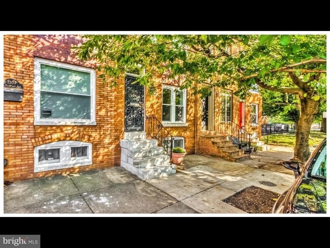 Building Photo - 1209 S Ellwood Ave