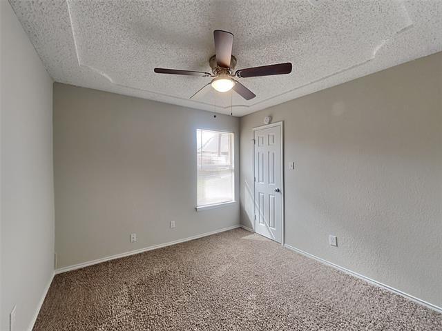 Building Photo - 813 NW Park Meadow Ln