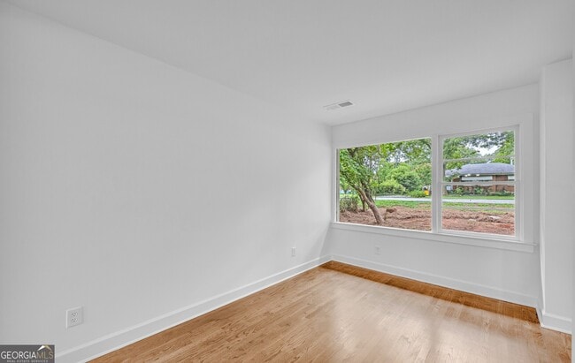 Building Photo - 5506 Alder Dr