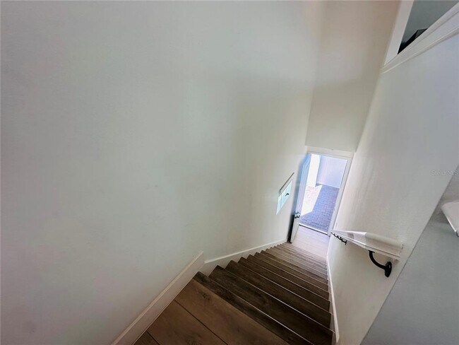 Building Photo - 15014 Lebeau Lp
