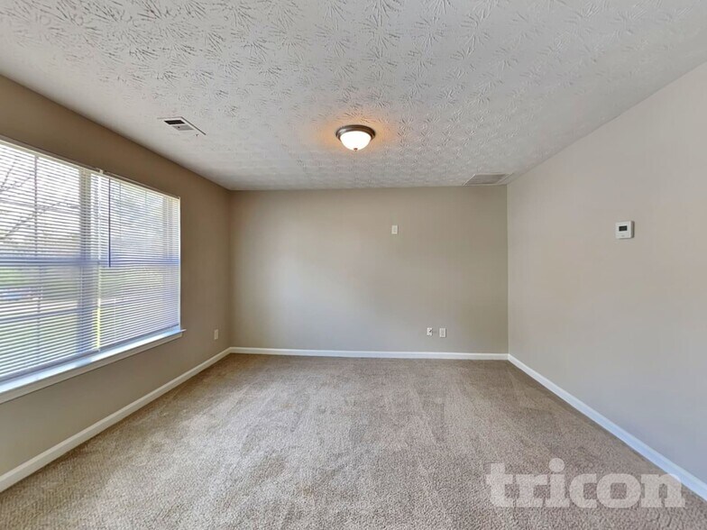 Building Photo - 2277 Kilgore Ln