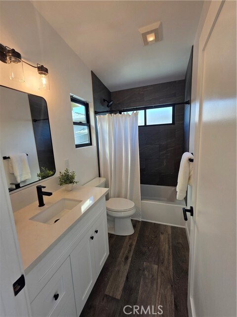 Building Photo - 457 Piney Way