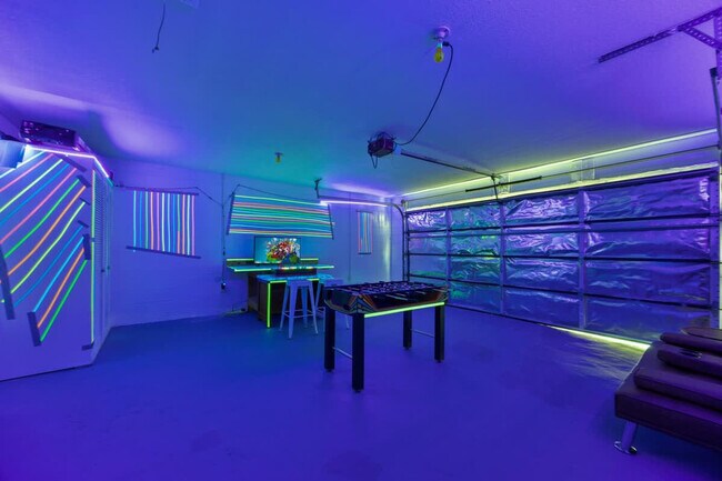 Building Photo - 12009 Florida Woods Ln