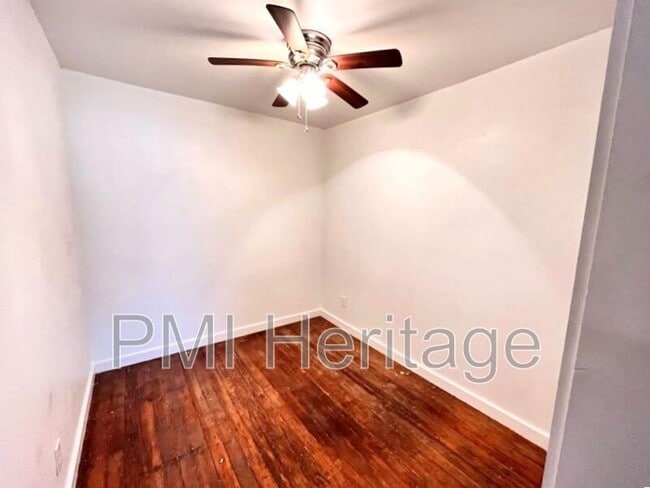 Building Photo - 122 W Pine St