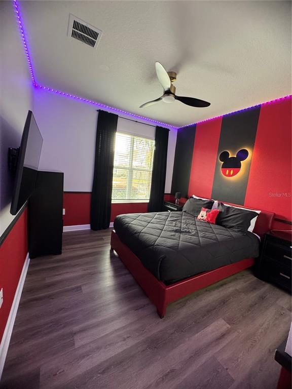 Building Photo - 8973 Play Through Dr