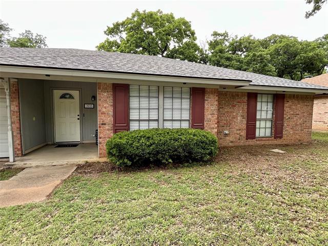 Building Photo - 3935 Firethorn Dr