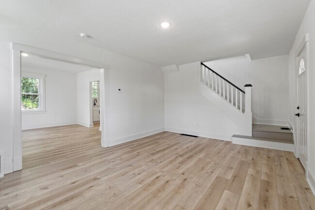Building Photo - READY FOR MOVE IN! Don't miss this fully renovated 3-bedroom in Penn Hills!