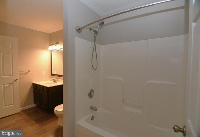 Building Photo - 2521 Emerald Ln