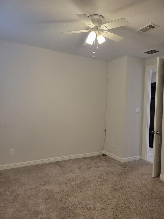 Building Photo - One-Story, 4 Bedroom Available!