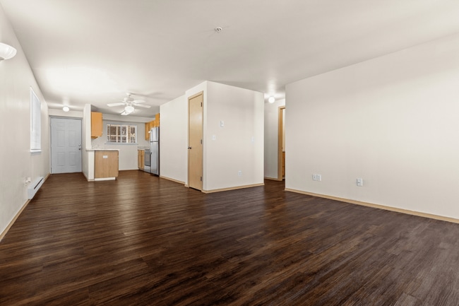 Living Area l 2x2 Standard l Villas at Lawrence Apartments - Villas at Lawrence