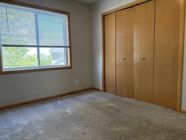 Building Photo - 1349 Willow Trail