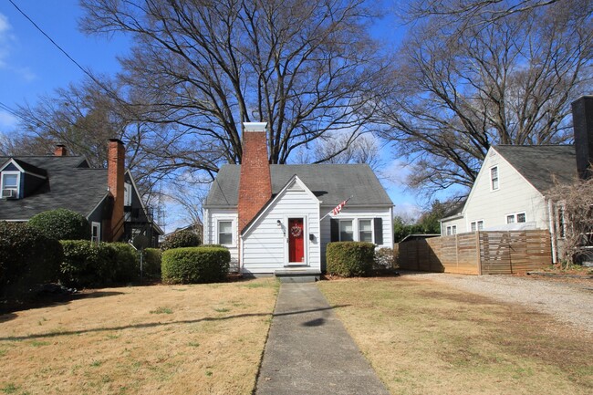 Building Photo - 15 Bagwell Ave