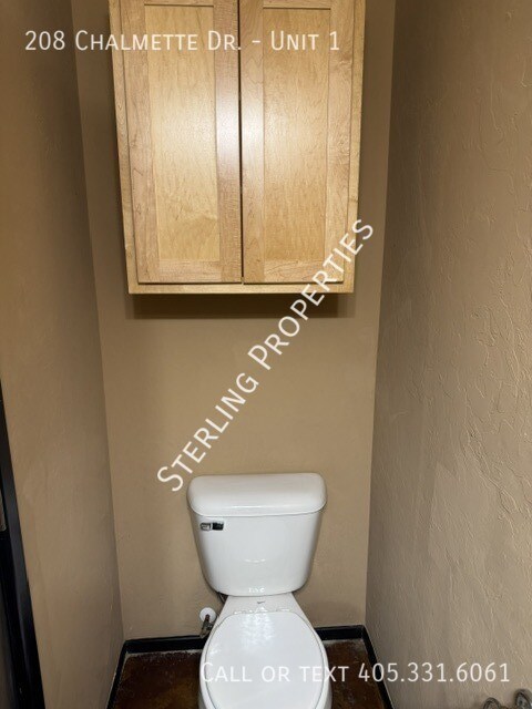 Building Photo - 208 Chalmette Dr