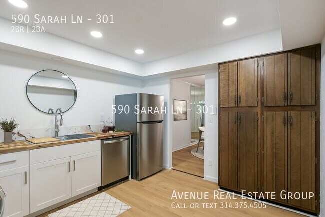 Building Photo - 590 Sarah Ln