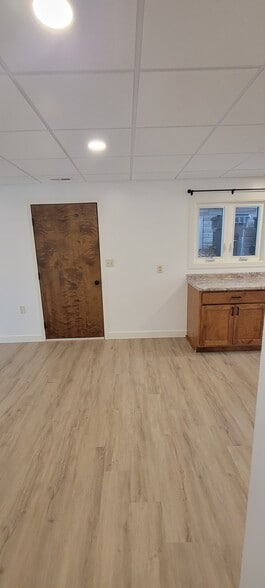 Entry space - 704 S 3rd St