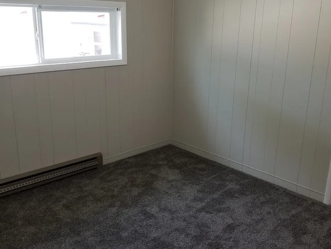 Building Photo - CHARMING 2 BED 1 BATH HOME IN ST ANTHONY