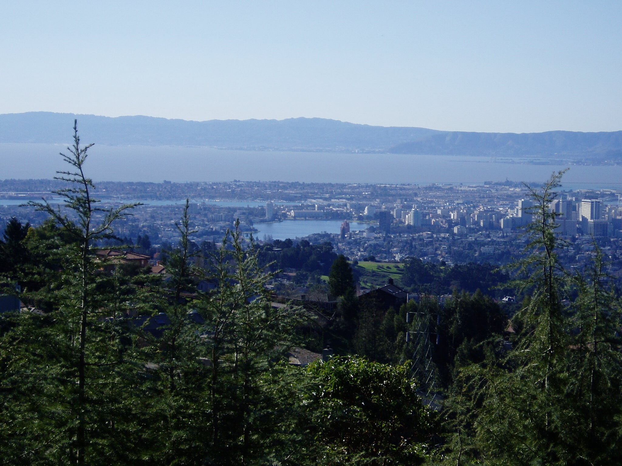 Building Photo - 6100 Skyline Blvd