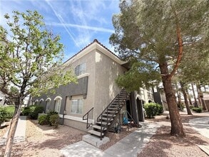 Building Photo - 10245 S Maryland Pkwy