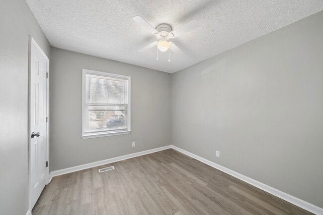 Building Photo - Mayodan