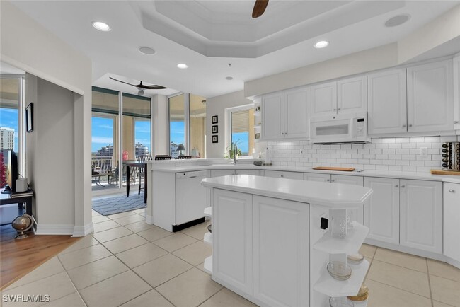 Building Photo - 425 Dockside Dr